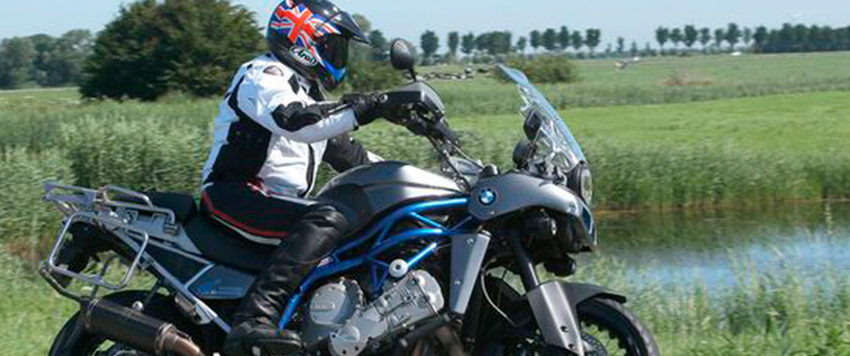  Transformando uma touring em big trail: holandês desenvolveu moto BMW de 6 cilindros