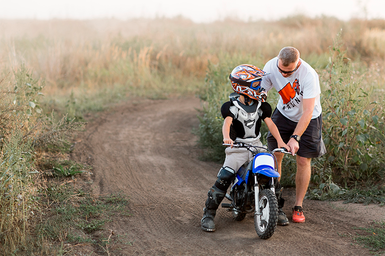 Dia das Crianças motorizado: MXF lança minimoto infantil Ferinha