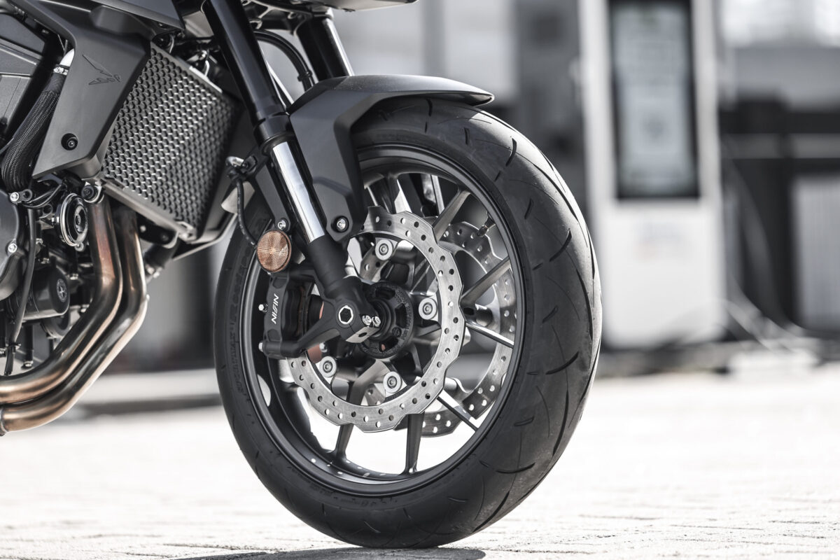 Nova Honda CB750 Hornet