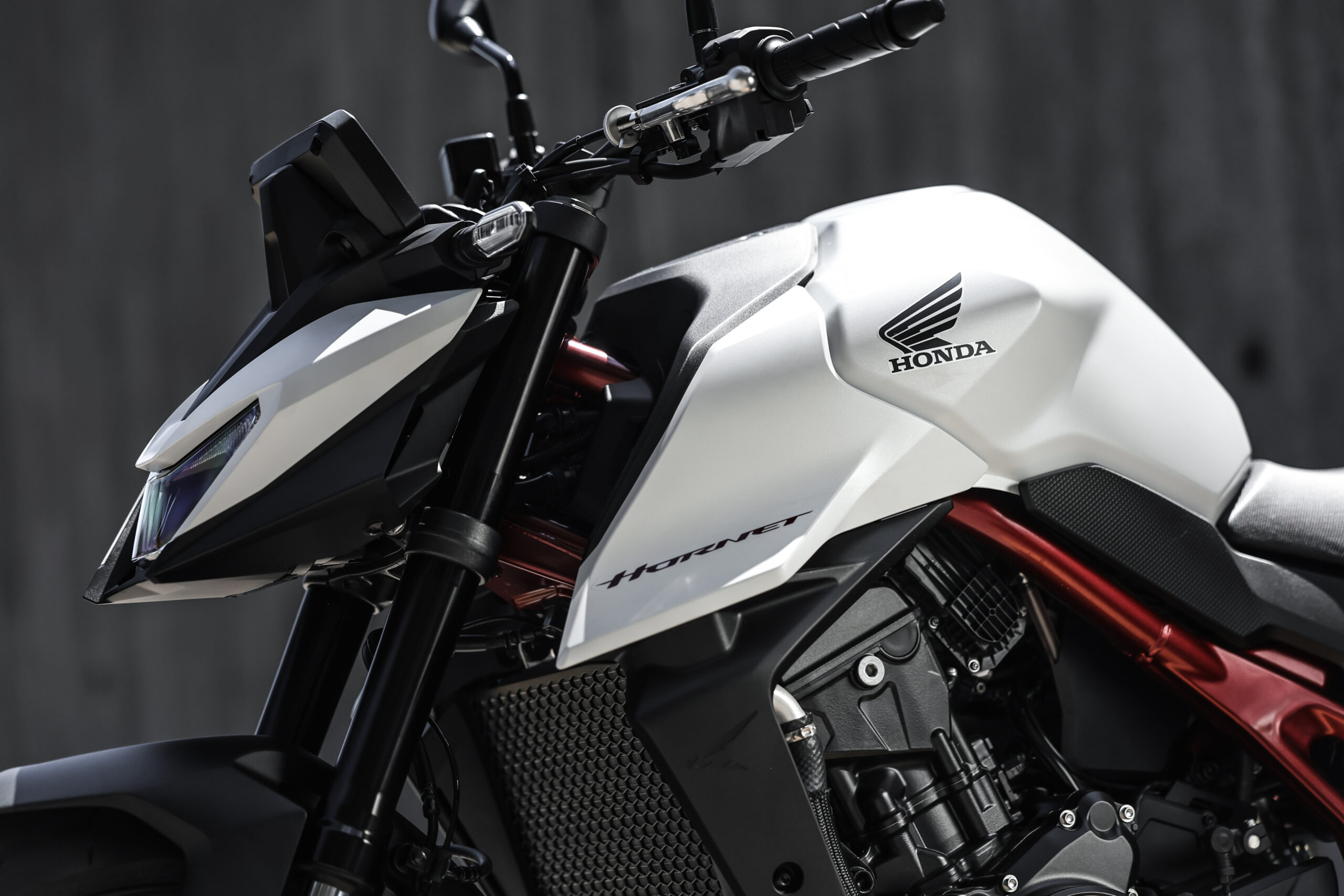 Nova Honda CB750 Hornet