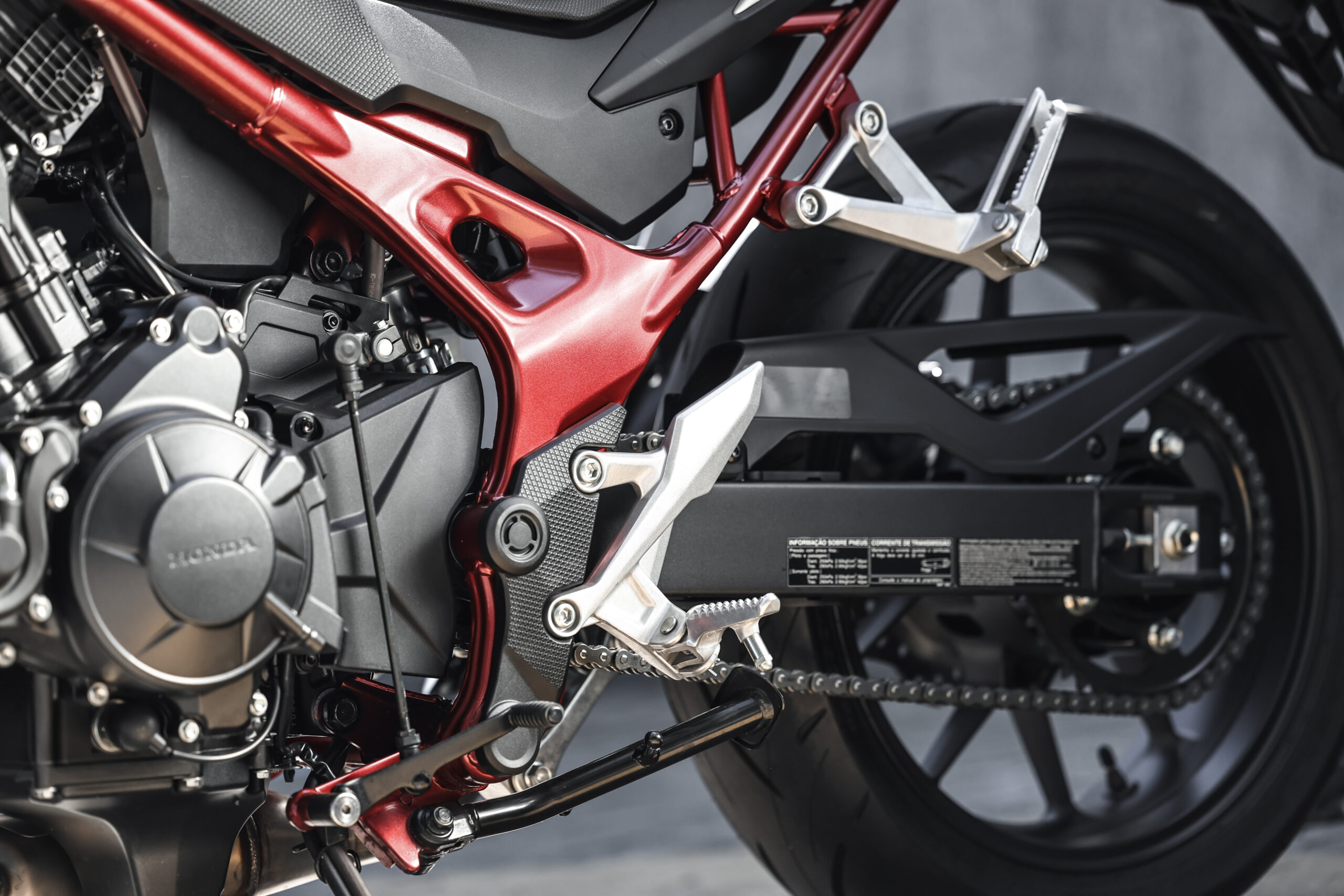 Nova Honda CB750 Hornet