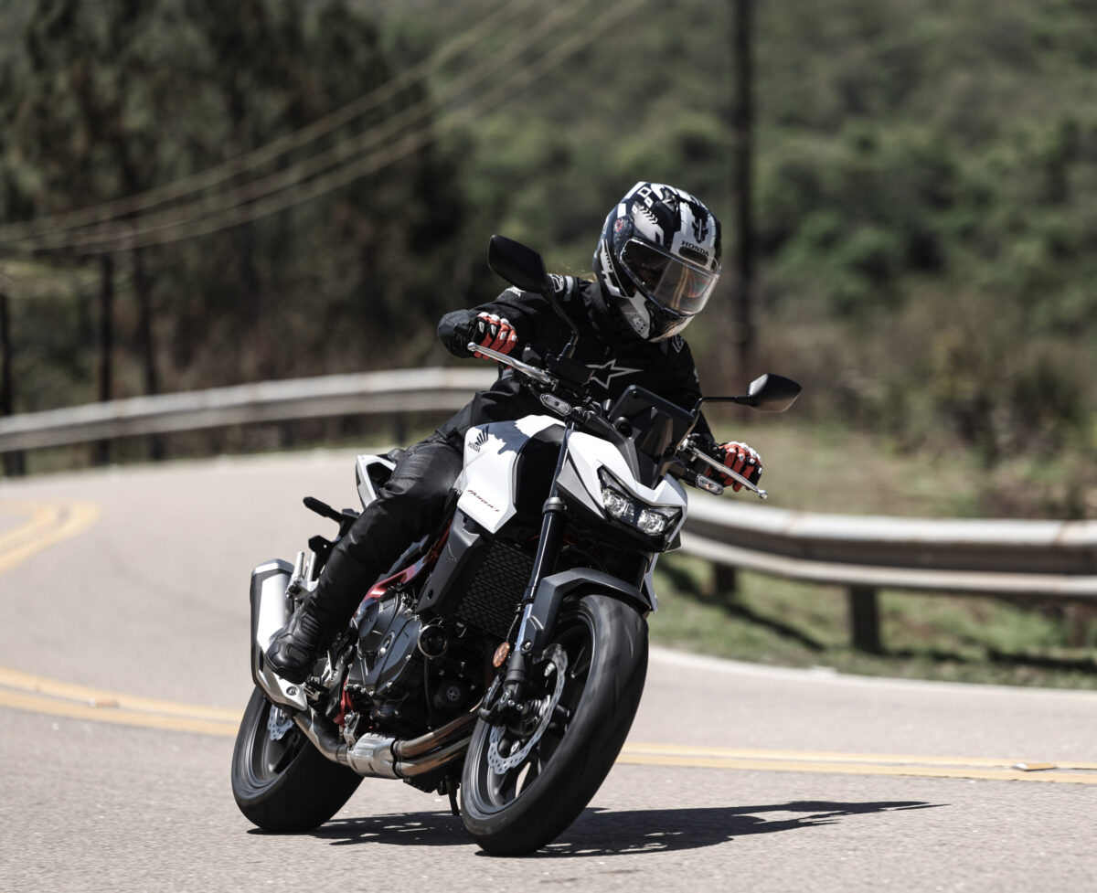 Nova Honda CB750 Hornet